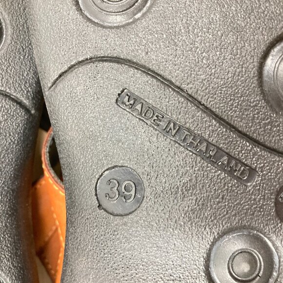 Aerosoft Deke Slingback Sandals, Size‎ Euro 39 US 8, Faux Leather, Orange-Tan - Picture 9 of 11